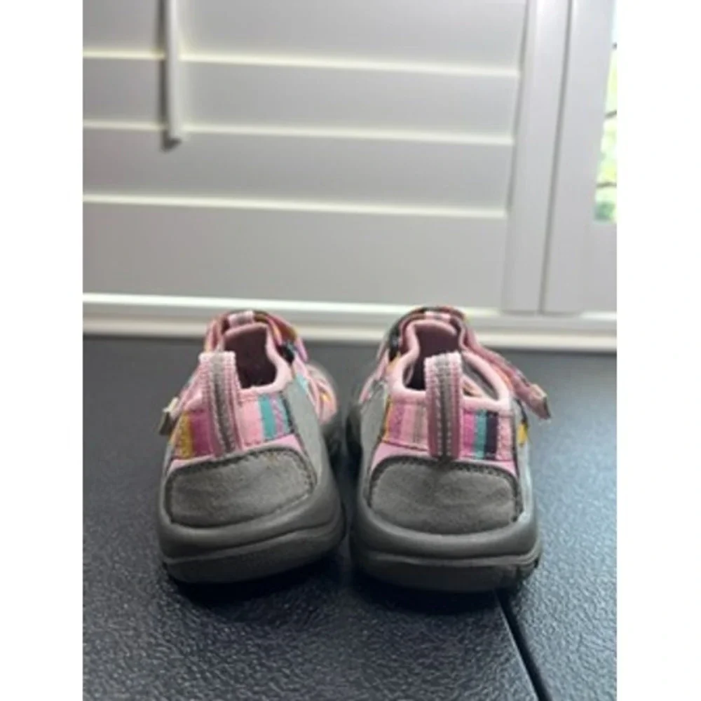 Keen Newport H2 Kids Sandals Pink Multi Stripe Water Shoes Size 10 Toddler